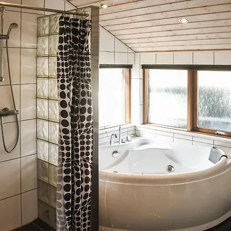 Σπίτι διακοπών Amazing In Bjert With Sauna